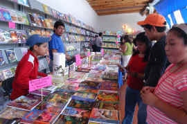 090720_Feria_Libro_1.jpg (267126 bytes)