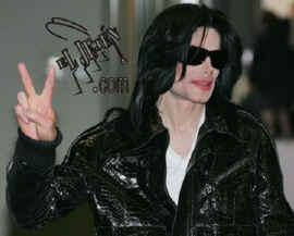 090928_michael_jackson.jpg (41372 bytes)