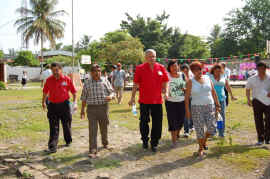 091005_escuelalopezmateos.JPG (290324 bytes)