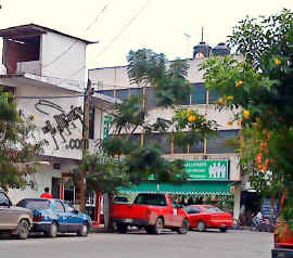 090916_hacienda.jpg (151821 bytes)