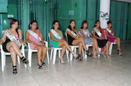 090823_aspirantes.JPG (297941 bytes)